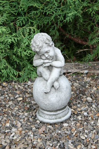KAC78 Medium Cherub on Ball KAC78 Medium Cherub on Ball